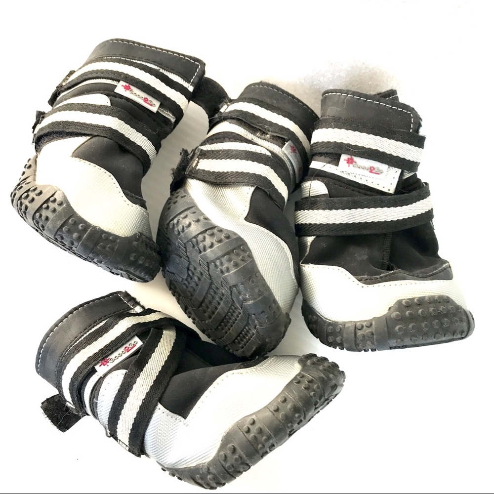 Good2go XL Dog boots black with reflective stripes